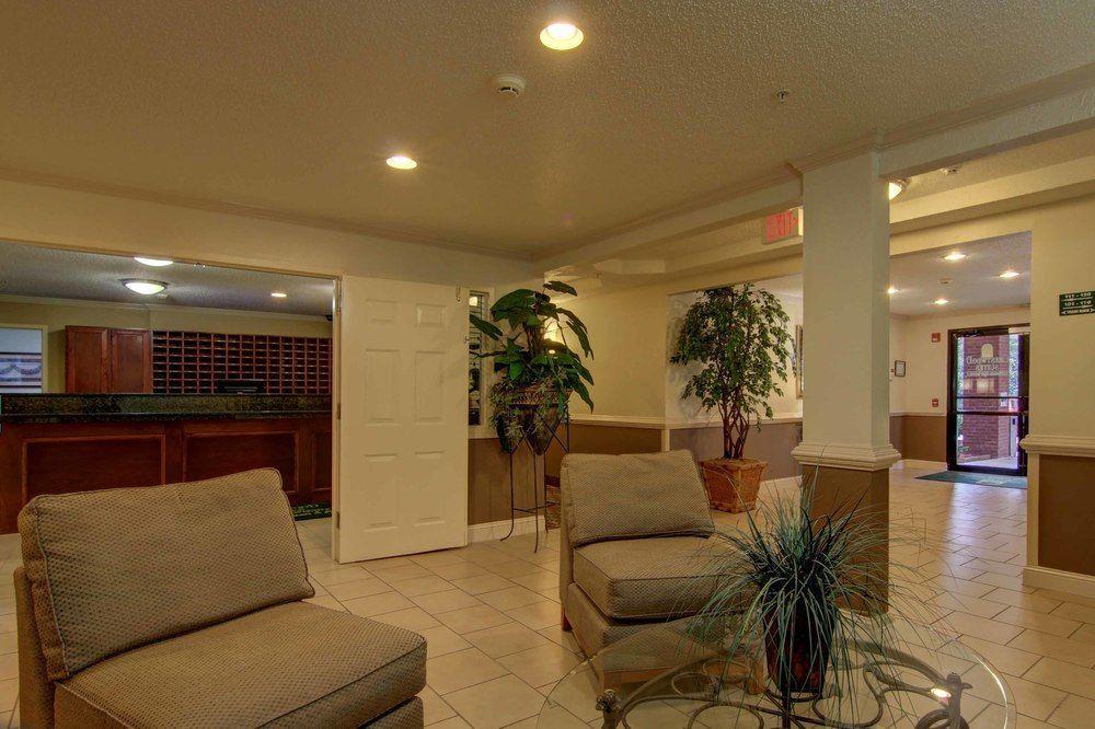Intown Suites Extended Stay Marietta Ga - Roswell Rd Екстериор снимка