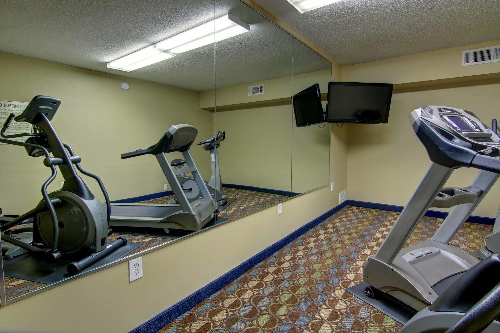 Intown Suites Extended Stay Marietta Ga - Roswell Rd Екстериор снимка