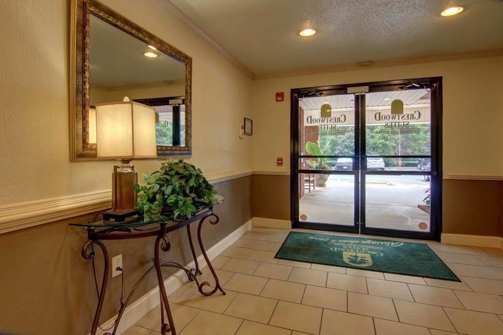 Intown Suites Extended Stay Marietta Ga - Roswell Rd Екстериор снимка